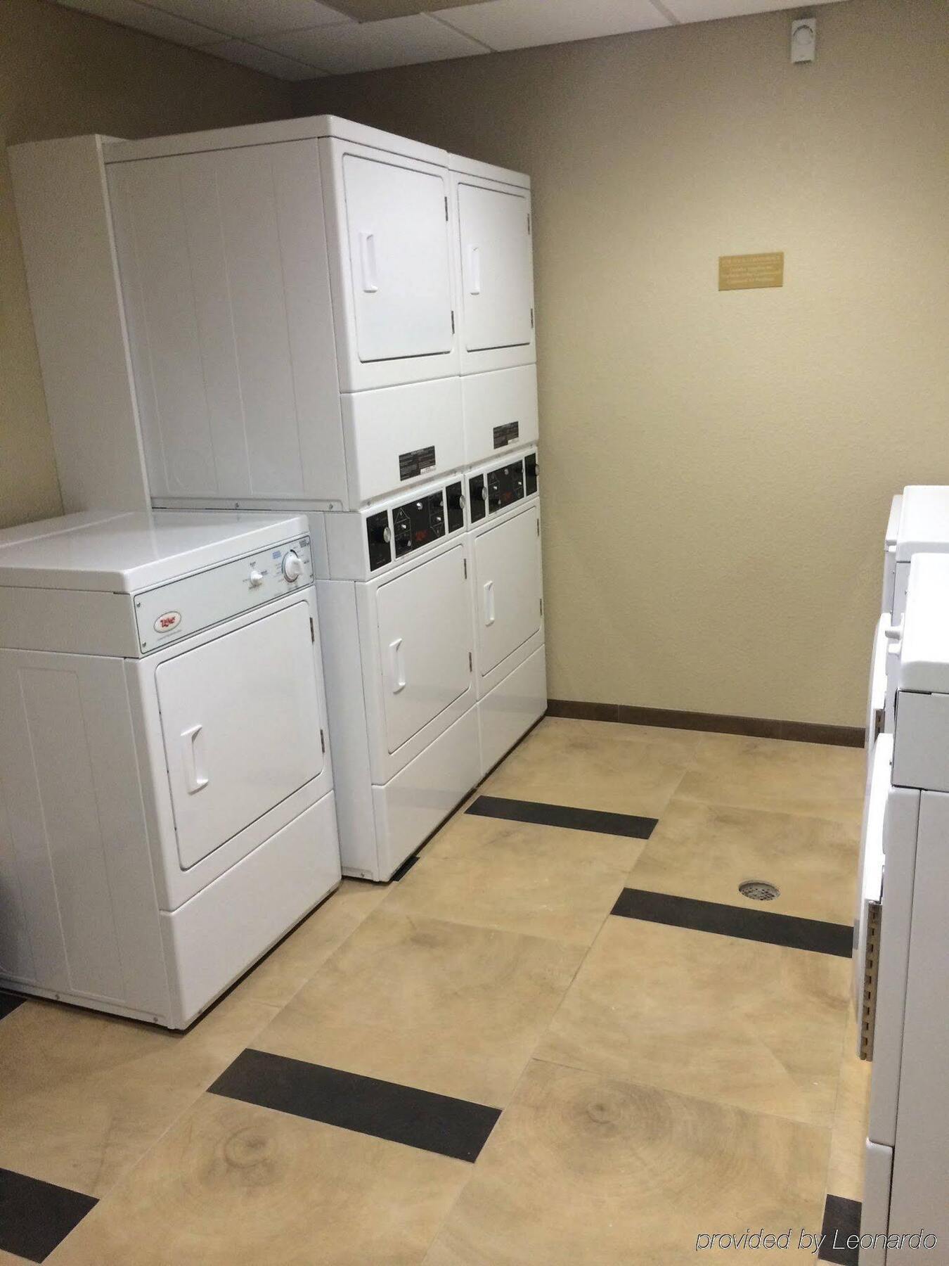 Candlewood Suites Bloomington By Ihg Exterior foto